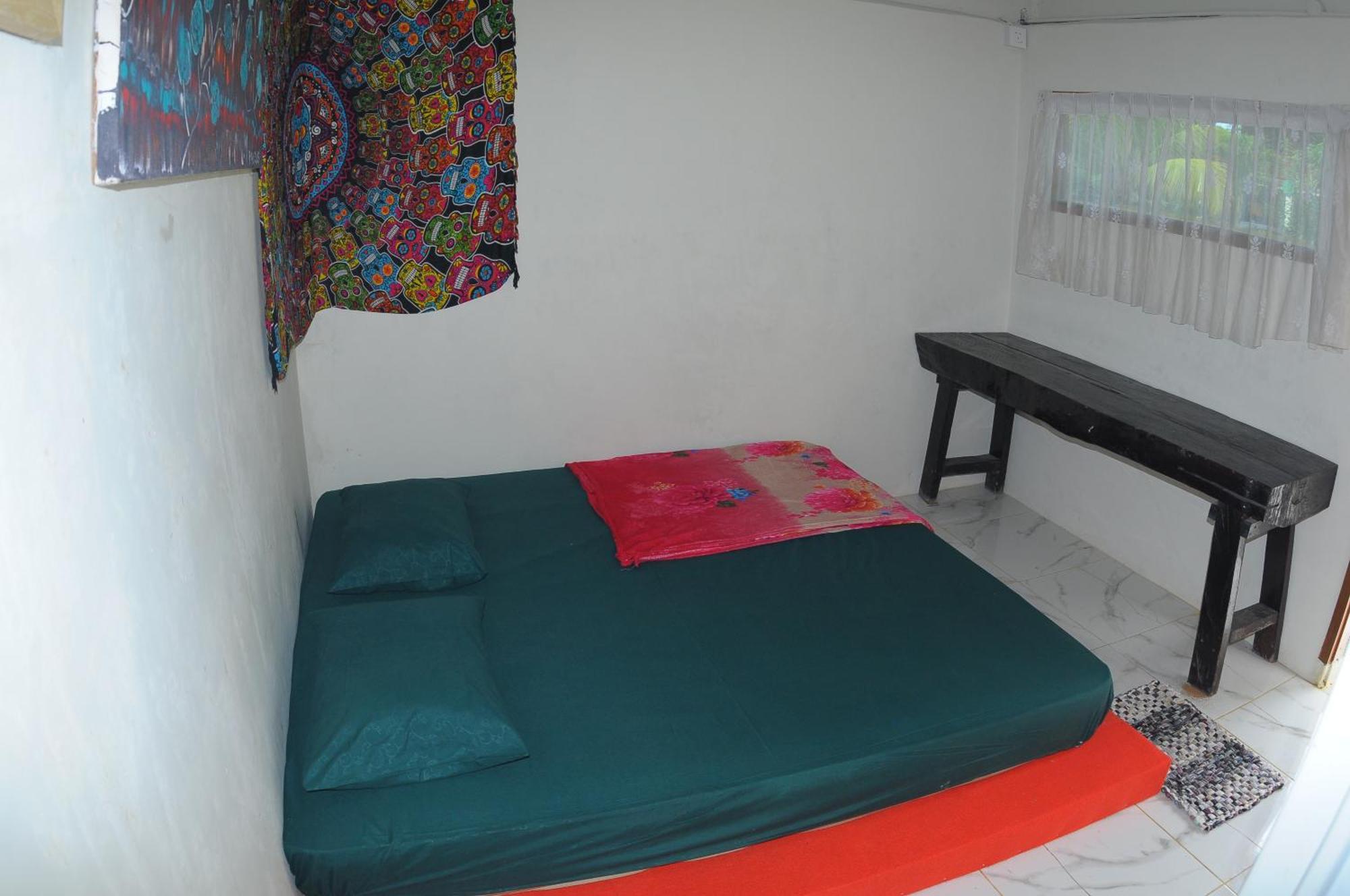 Ferienwohnung Air Manis Secret Surfcamp Taluk Batung Exterior foto