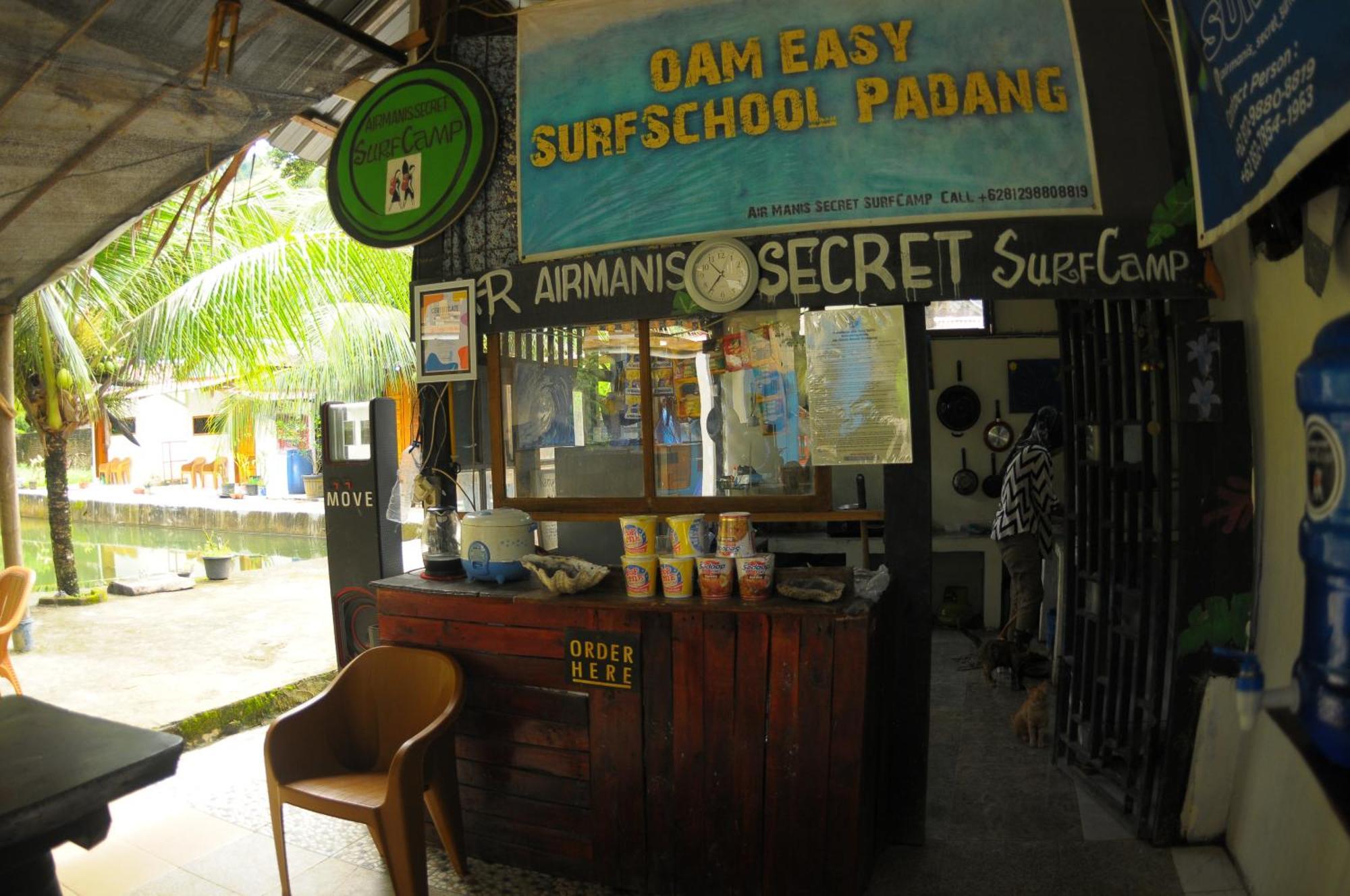 Ferienwohnung Air Manis Secret Surfcamp Taluk Batung Exterior foto