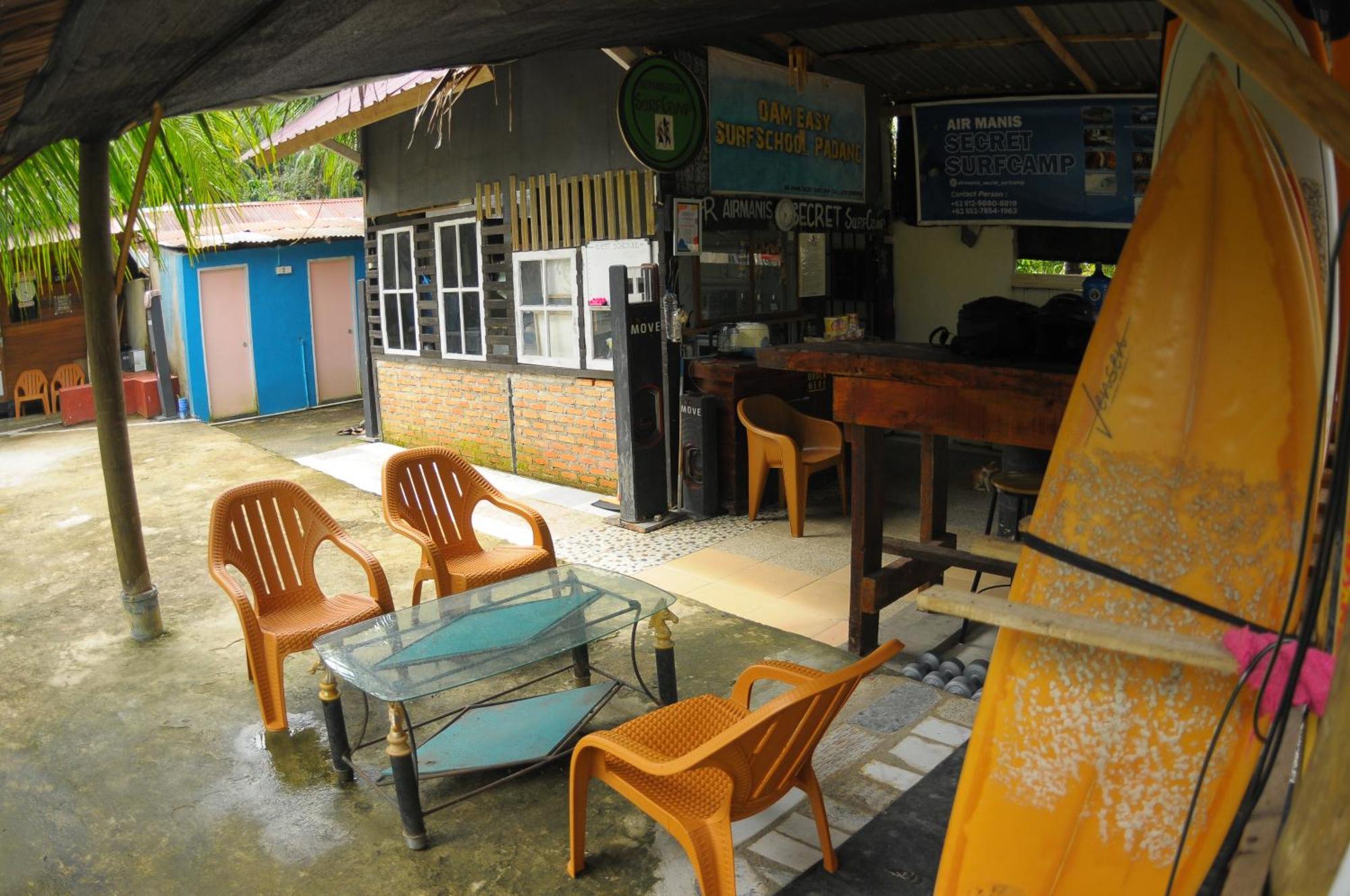 Ferienwohnung Air Manis Secret Surfcamp Taluk Batung Exterior foto