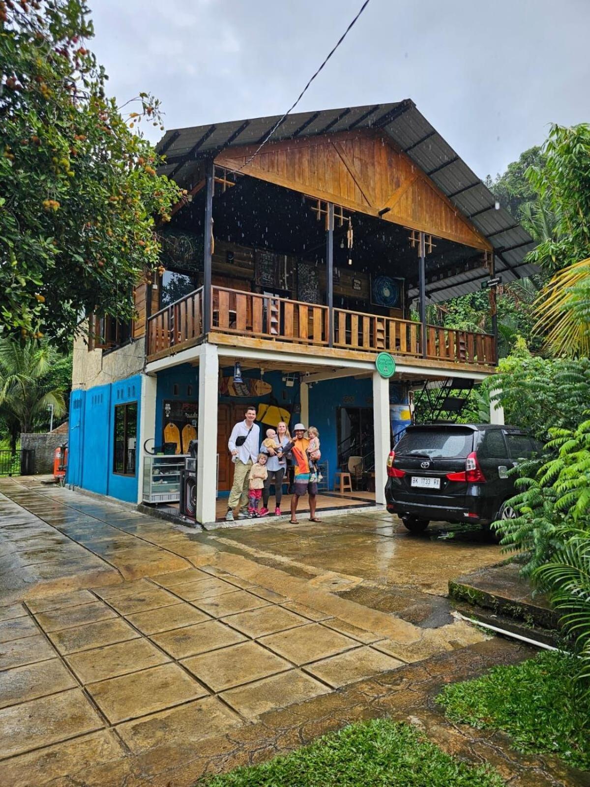 Ferienwohnung Air Manis Secret Surfcamp Taluk Batung Exterior foto