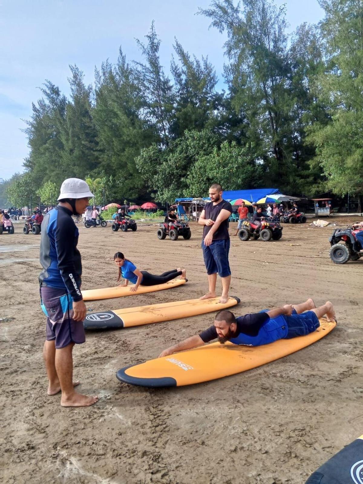 Ferienwohnung Air Manis Secret Surfcamp Taluk Batung Exterior foto