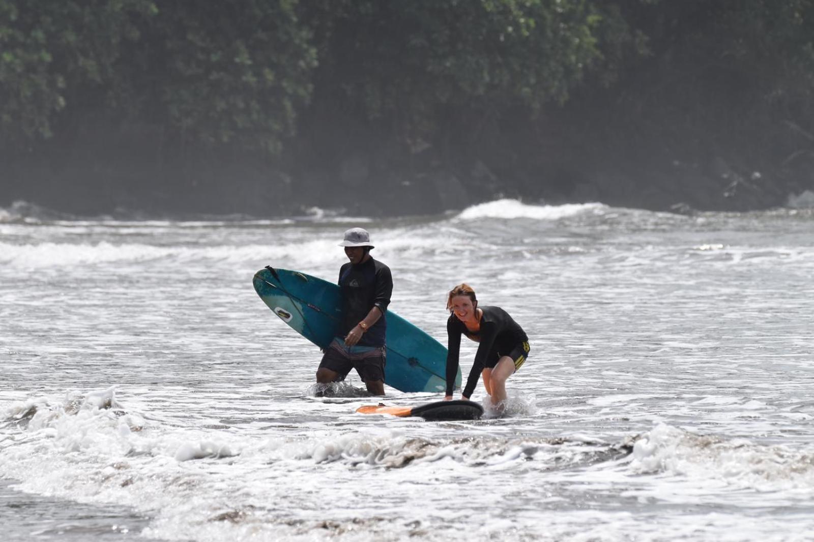 Ferienwohnung Air Manis Secret Surfcamp Taluk Batung Exterior foto